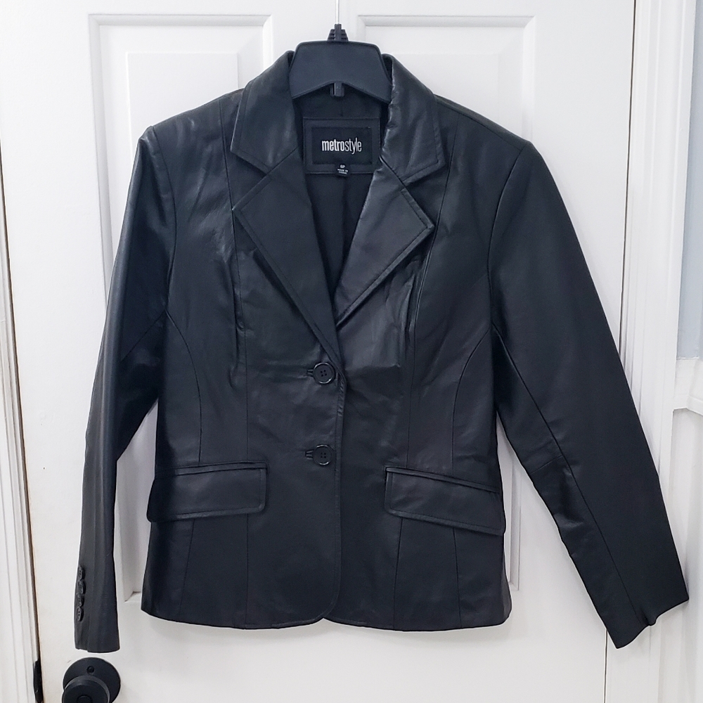 Metrostyle Vintage Black Genuine Leather Blazer Women’s 6P Excellent Condition